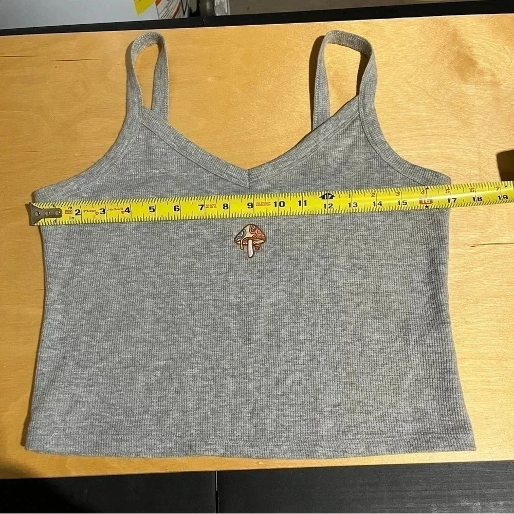SO Grey Mushroom Tank Crop Top Juniors Size L  L